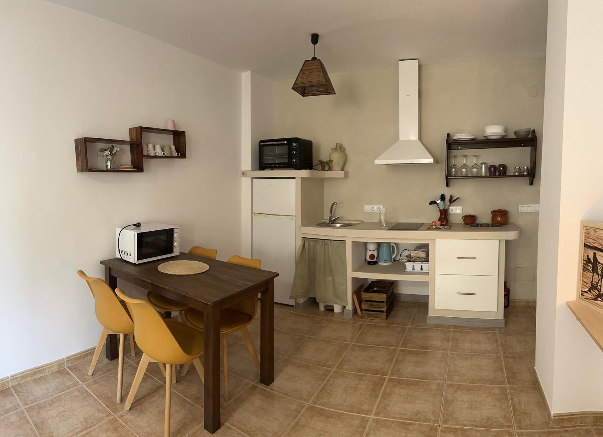 Tiyoweh Apartment Nerja Exterior photo
