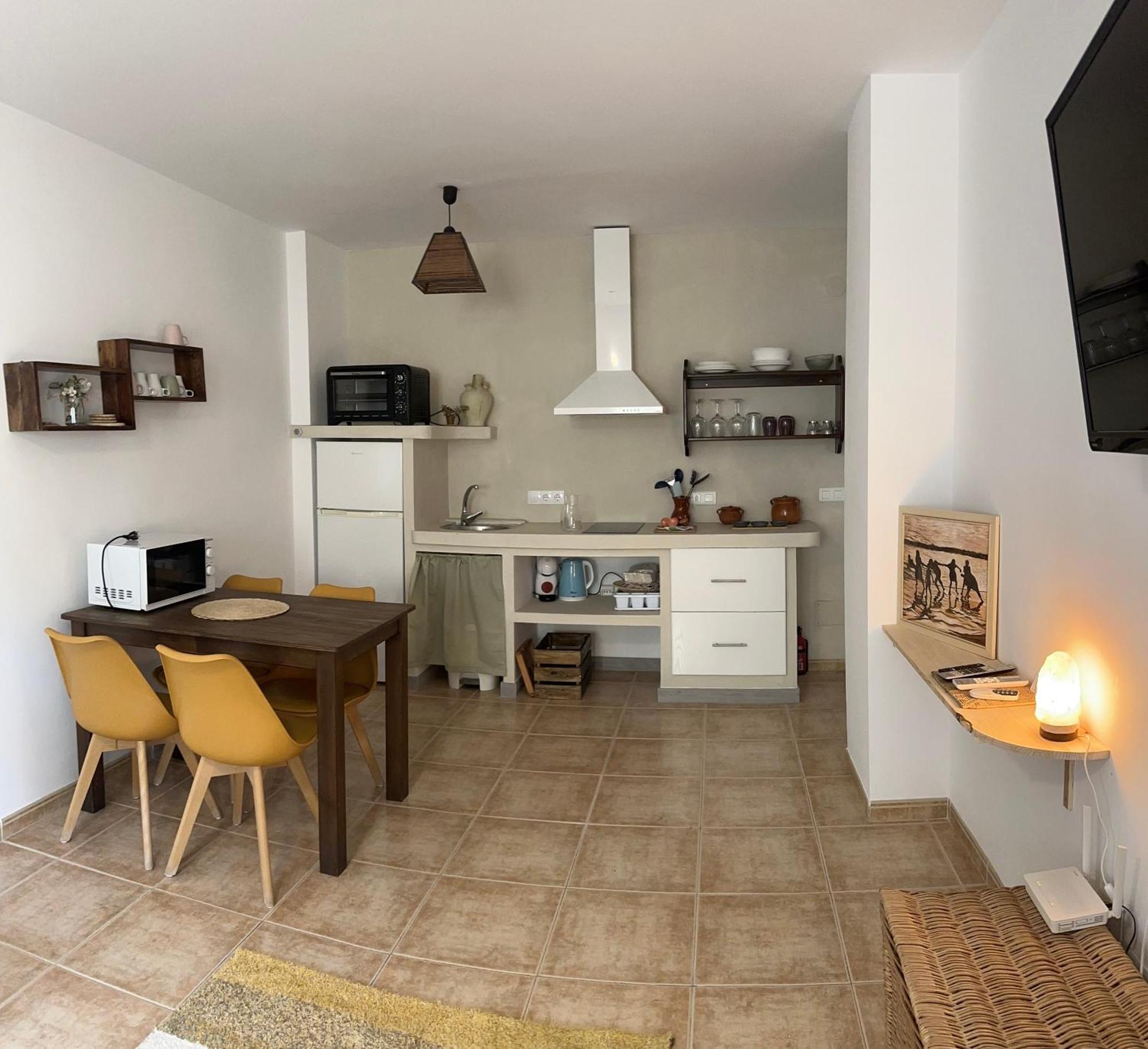 Tiyoweh Apartment Nerja Exterior photo